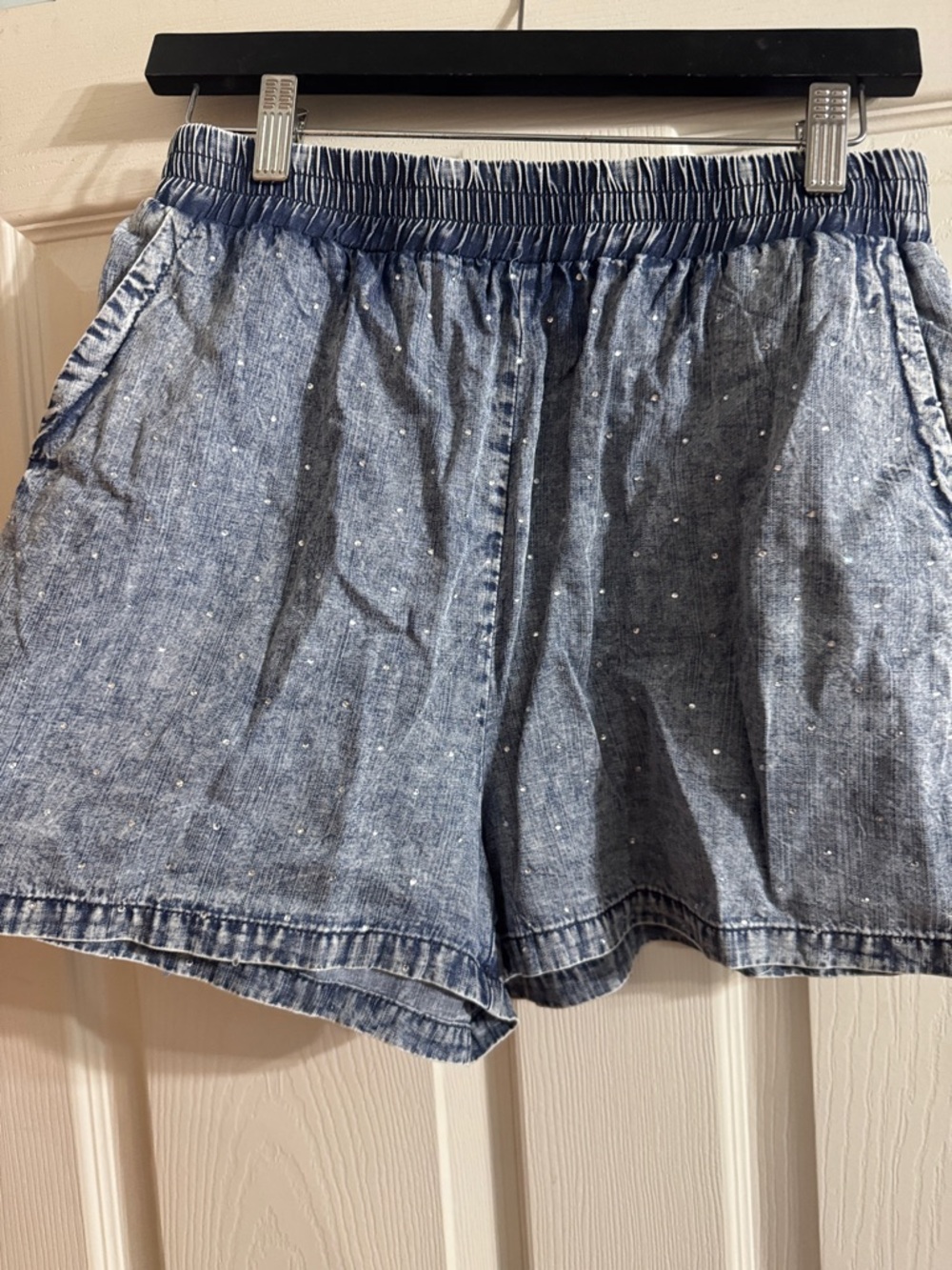 eesome Light Blue Dot-Print Denim-Style Elastic-Waist Shorts